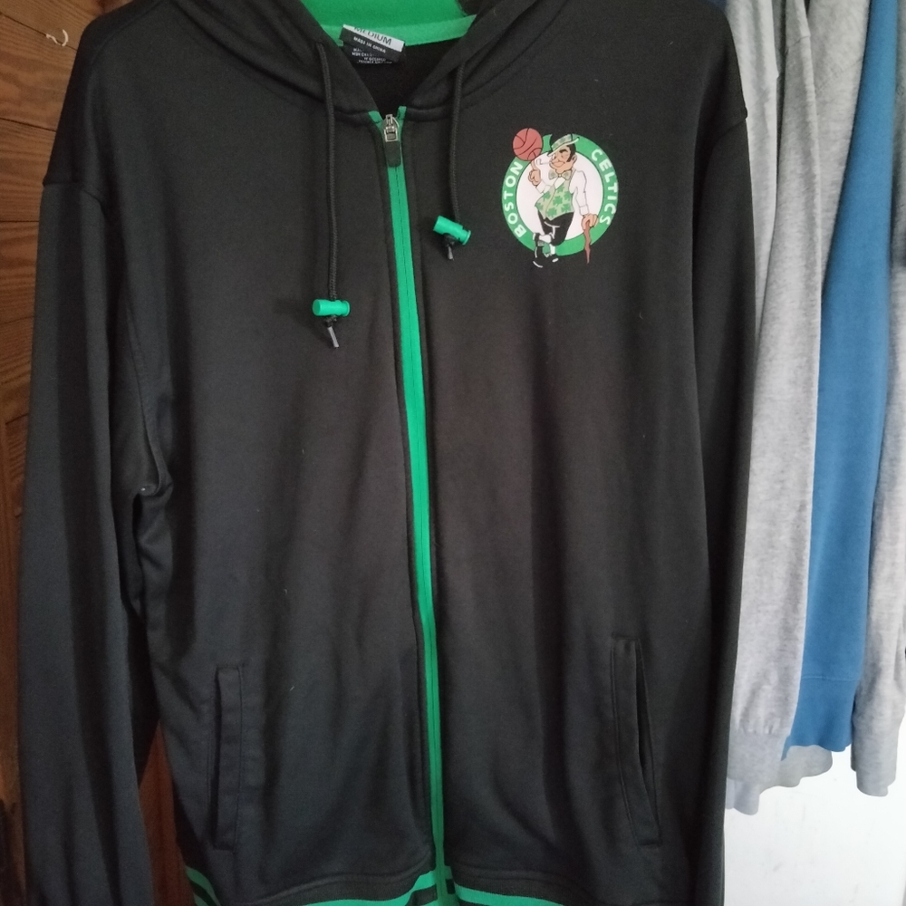 Boston celtics zip up